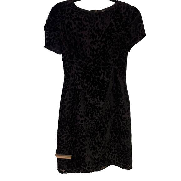 L'Agence for Barneys New York Black Embossed Short Sleeve Shift Dress Sz 4 - Picture 1 of 11
